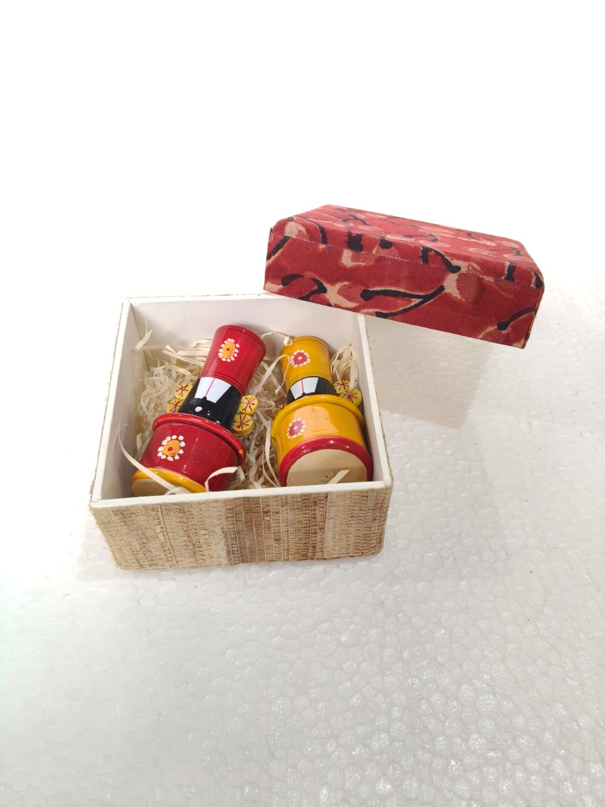 GIFT HAMPER