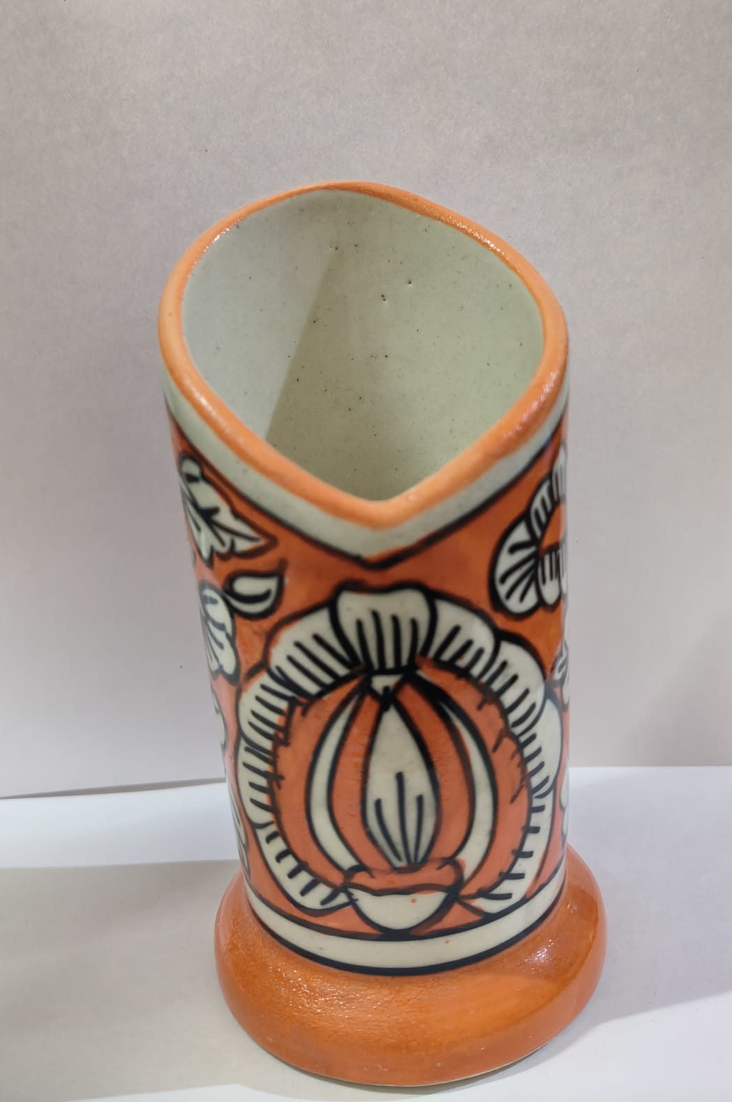 CERAMIC PEN STAND 6INCH