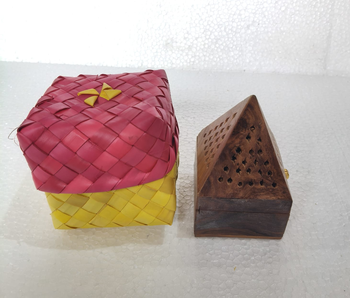 GIFT HAMPER