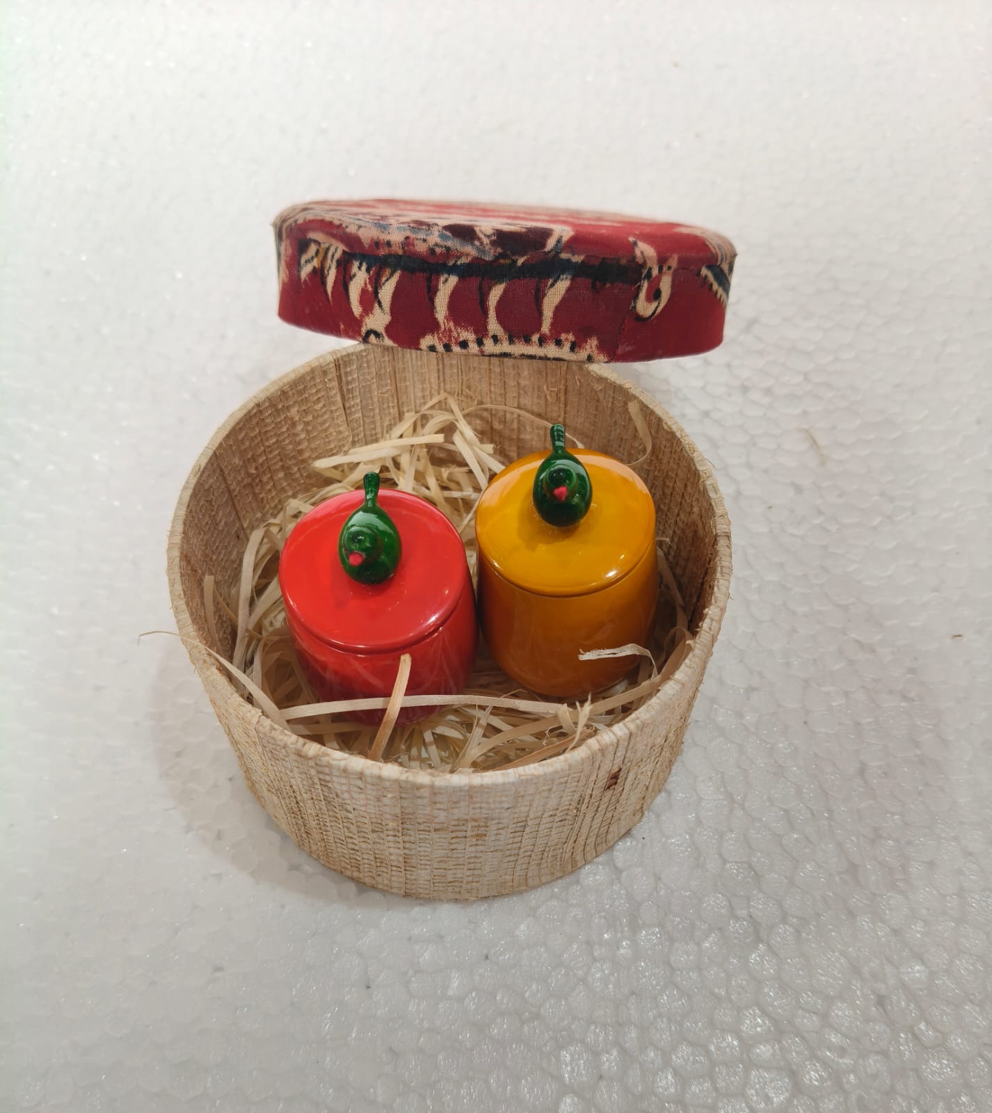 GIFT HAMPER