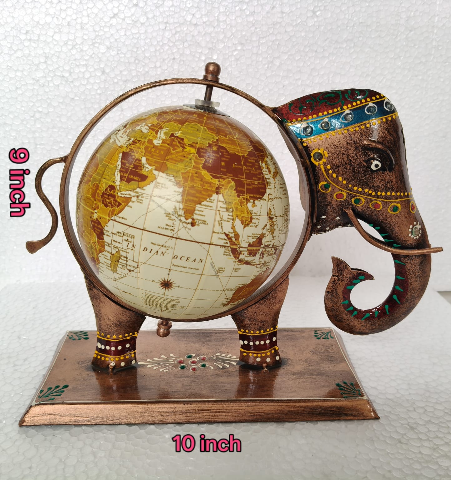 Iron elephant globe