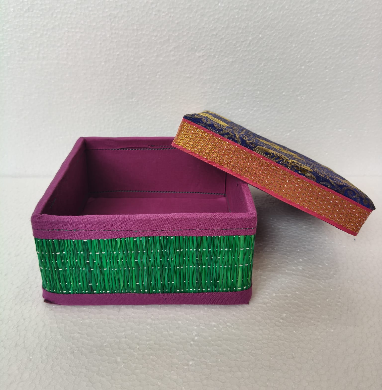 Korai Grass Square Gift Box - ECOBASKETINDIA