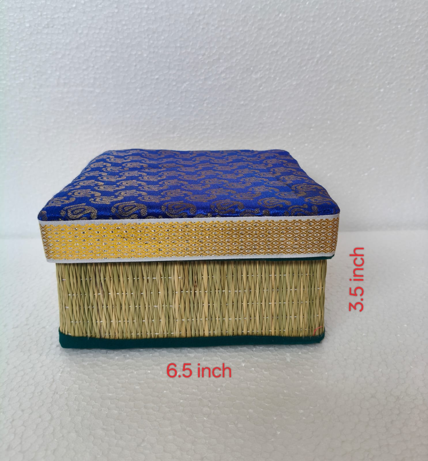Korai Grass Square Gift Box - ECOBASKETINDIA